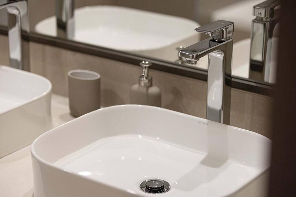 迪拜Chic 2 Bed Near Trade Centre With 5 Star Amenities公寓 外观 照片